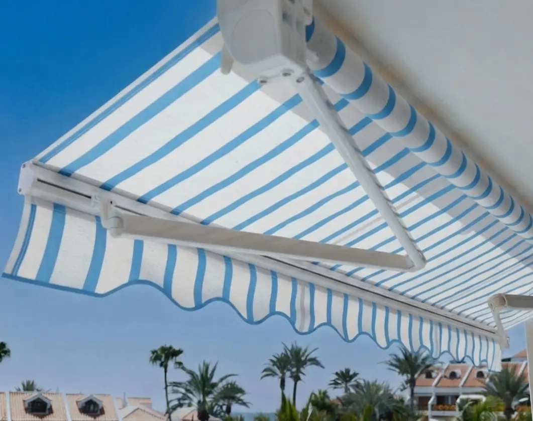 Toldo de balcón instalado en Barberà — proyecto 5
