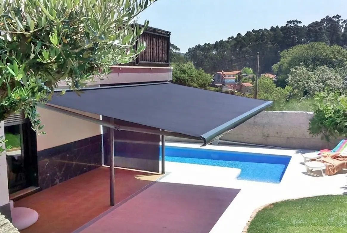 Toldo de terraza instalado en Barberà — proyecto 2